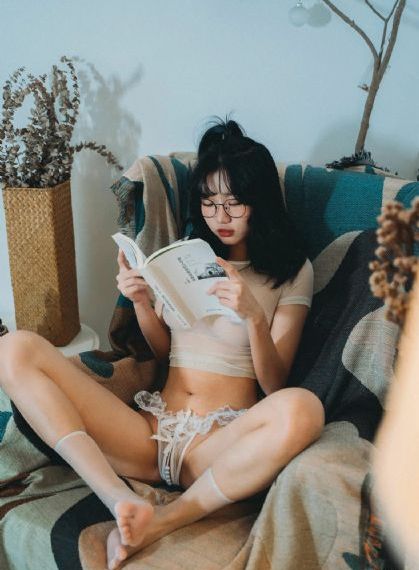 老师裸露胸被强挤奶羞羞视频